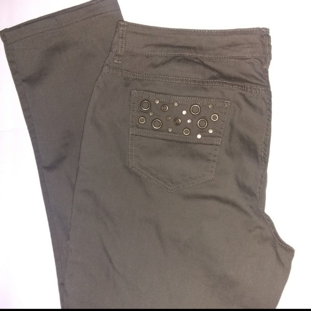 City Streets Olive Jeans Sz 17